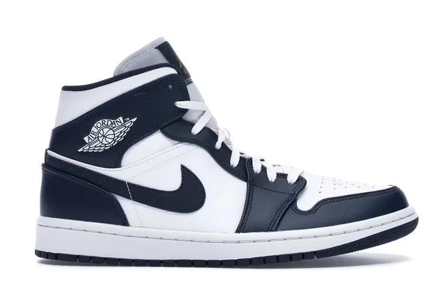 Jordan 1 Mid
White Metallic Gold Obsidian 554724-174