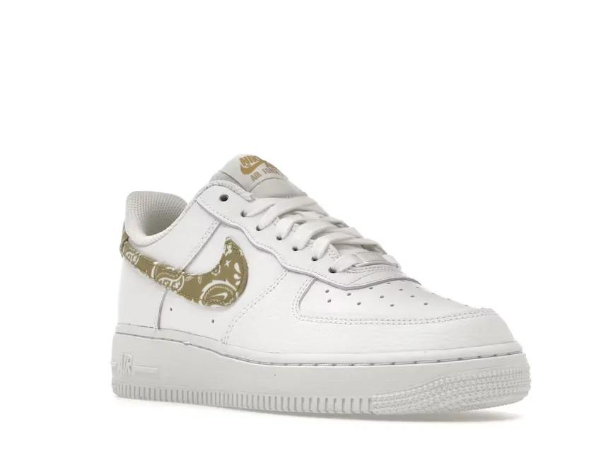 Nike Air Force 1 Low
White Barely DJ9942-101