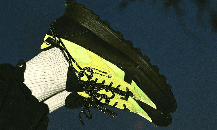 PLEASURES x Reebok Classic Leather Trail: đâu là điều tạo nên một đôi Running Shoes hoàn hảo??