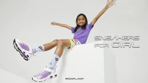 Những mẫu giày sneaker cho bé gái được yêu thích