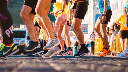 Top 10 đôi giày chạy bộ tốt nhất hiện nay!! | KICKSPLANET