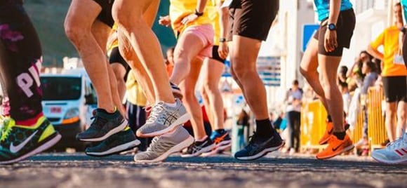 Top 10 đôi giày chạy bộ tốt nhất hiện nay!! | KICKSPLANET