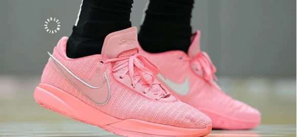 LeBron 20 cực chất, những hình ảnh đầu tiên đã được tiết lộ! | KICKSPLANET