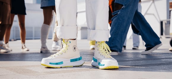 Converse "ăn mừng" dịp Hispanic Heritage Month với bộ sưu tập “¡Mi Gente, Mi Alegría!” mới! | KICKSPLANET